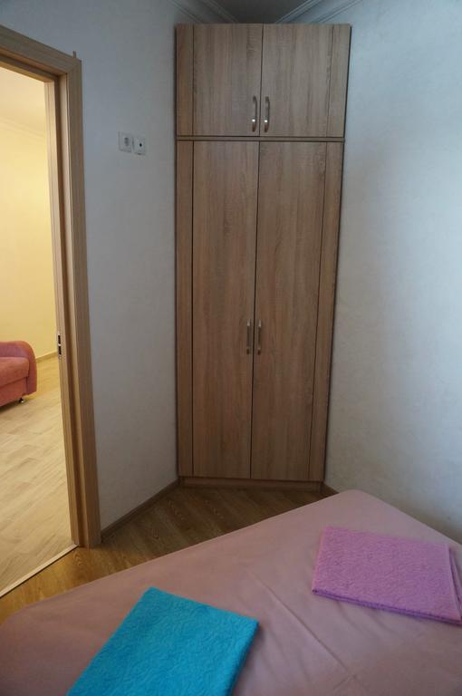 Tato'S Apartment 巴统 外观 照片