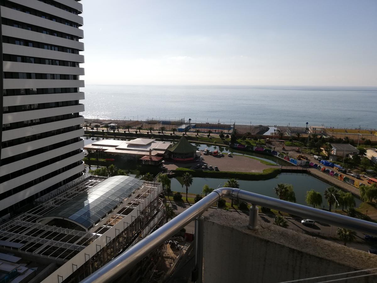 Tato'S Apartment 巴统 外观 照片